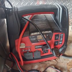 Jump  Starter With  Light And Outlets 
