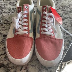 Brand New Vans (M Size 8.5/ W Size 10)