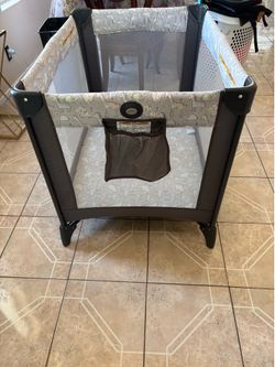 GRACO PORTABLE PLAYARD