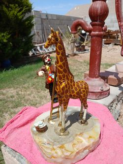 Ron Lee Hobo Clown "Washing The Giraffe"