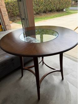 42” Round Table