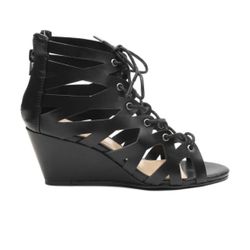 FOREVER 21 Women Black Solid Gladiators size 7