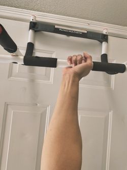 Pull Up Bar