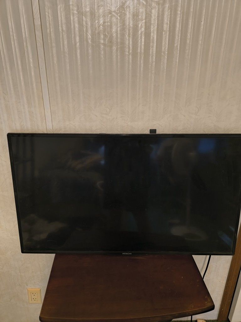 Used Hitachi 40 In 1080p TV