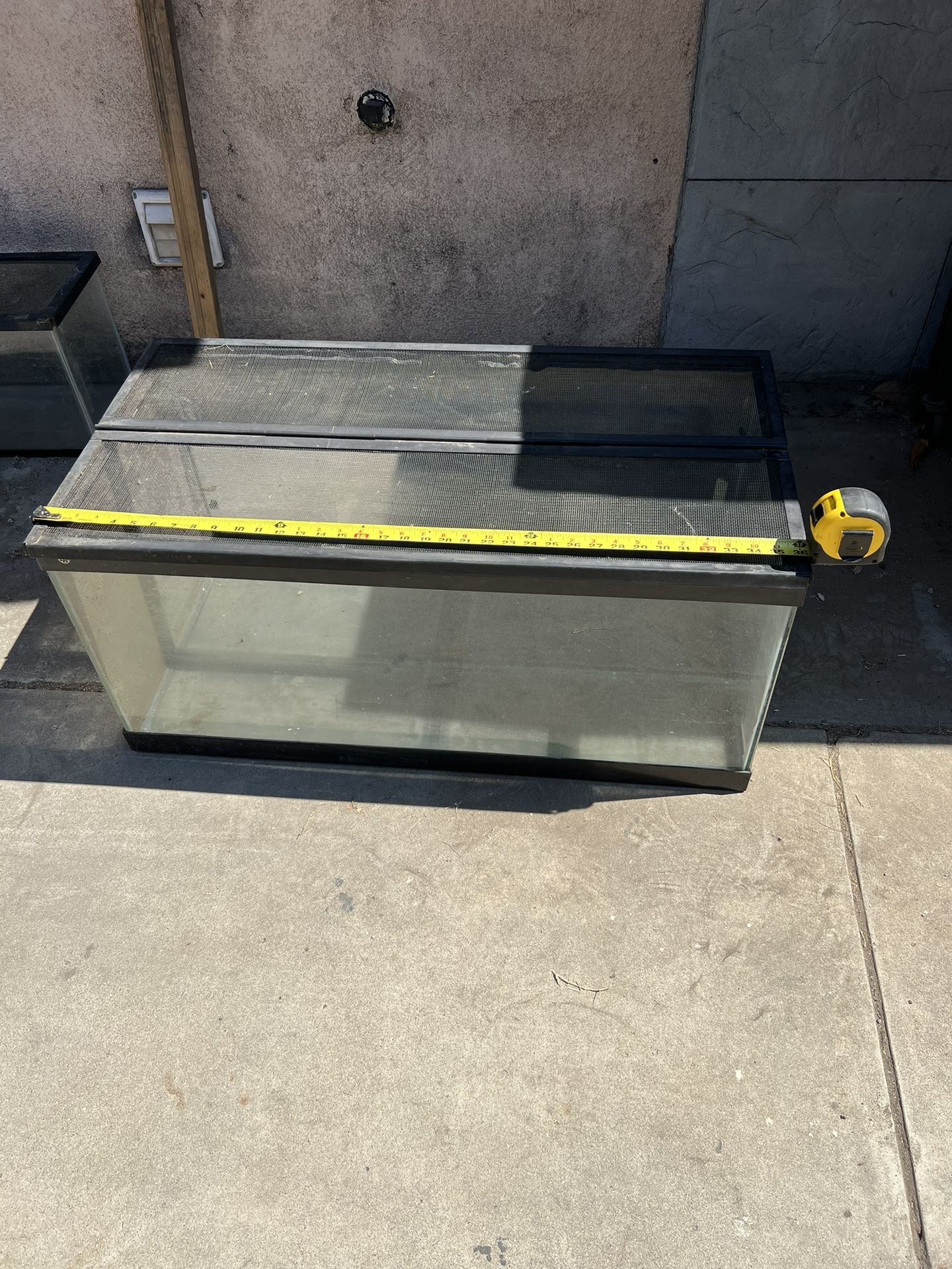 36 Gallon Fish/reptile/breeder Tank 