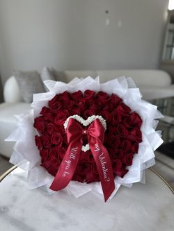 red roses bouquet♥️/ramo de rosas rojas♥️