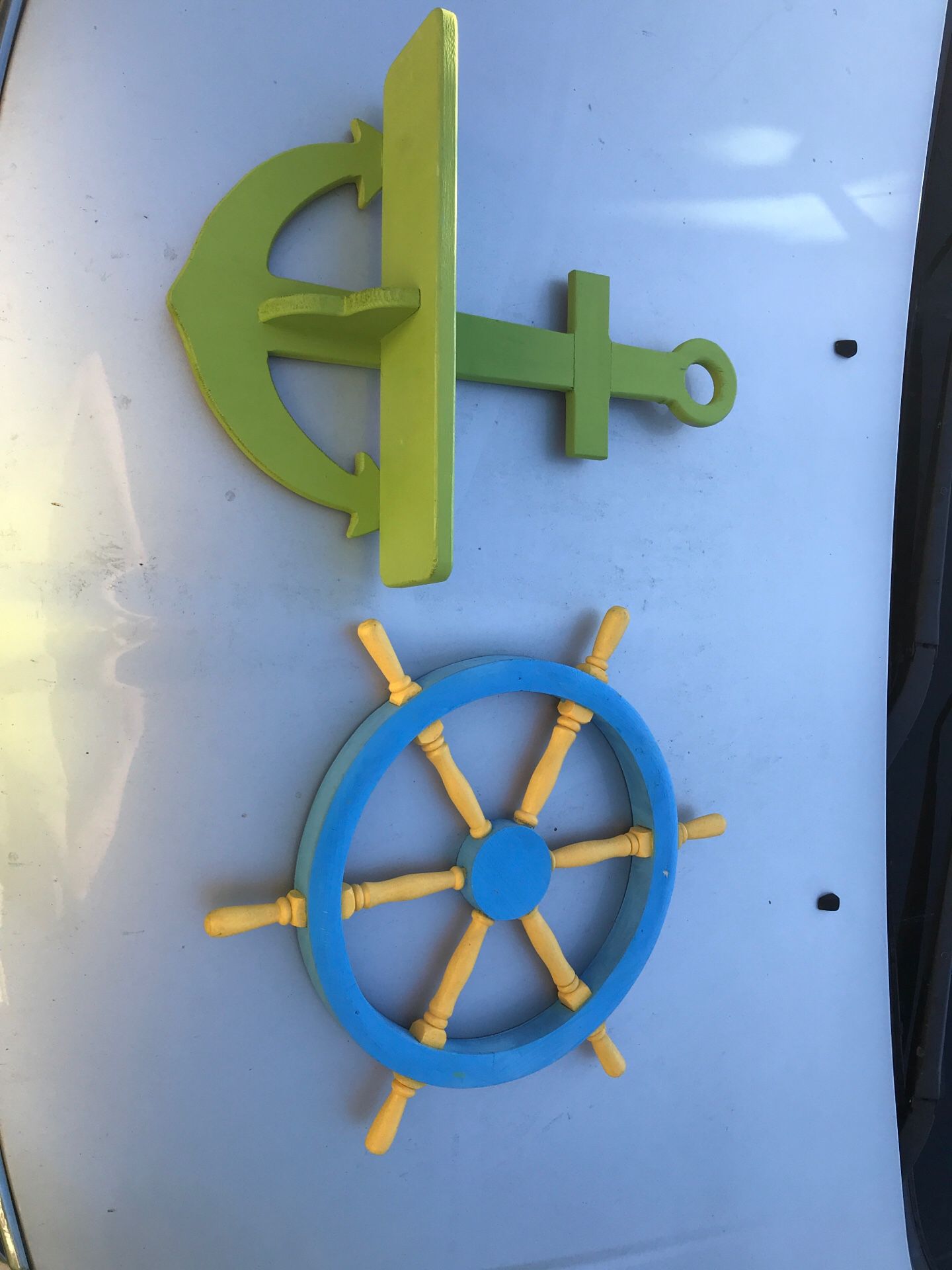 Nautical decorations anchor shelf & captains wheel