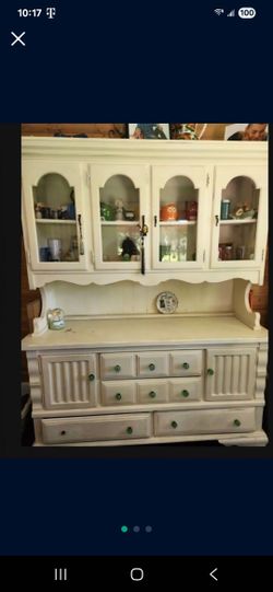 White Cabinet