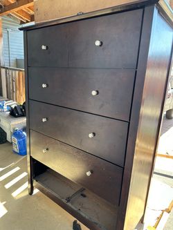 Dresser and nightstand combo