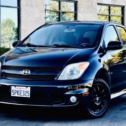 2006 Scion xA Hatchback