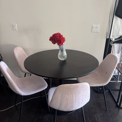 Round Dining Table