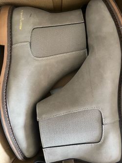 Steve Madden Gray Suede (men’s mid boots)