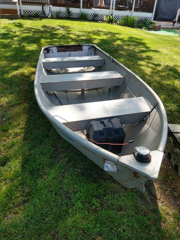 12 foot Aluminum boat for Sale in Toms River, NJ - OfferUp