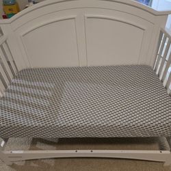 Delta Children Perry crib and Mattress 
