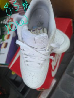 Nike Air Force 1 Low White Sneakers Size 8.5M