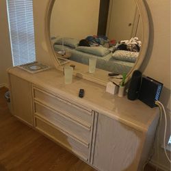 Wood Dresser+Mirror 