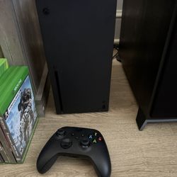 Xbox Series X - 1TB Bundle 