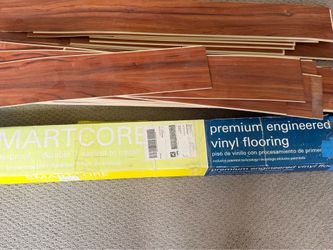 FREE Smartcore Vinyl Flooring, ~450 sq ft