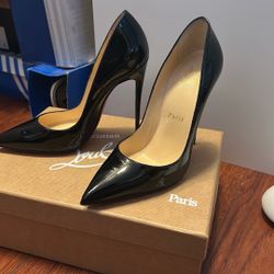 Louboutin So Kate 129 Patent Shoes 