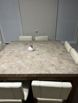 Selling This Dinner Table With 8 Chairs $ $400