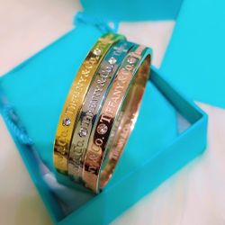  Tiffany Set Bangles 