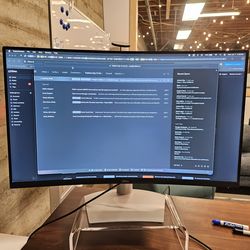 Dell S3221QS 32” Curved 4K UHD Monitor — 3840×2160 — Tested