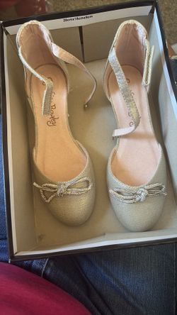 Little girl shoes size 1