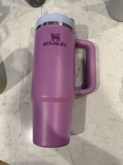 Stanley Quencher Tumbler with Handle