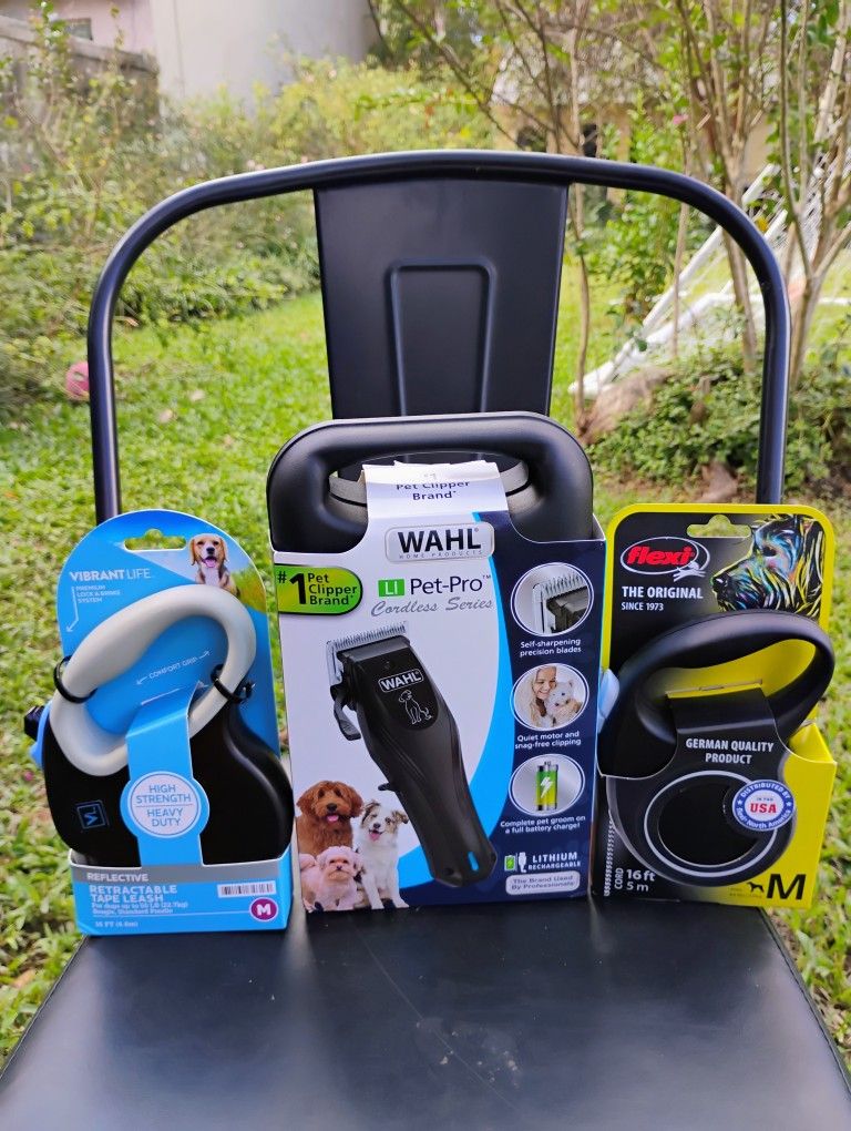 Dog Clippers And Leashes 