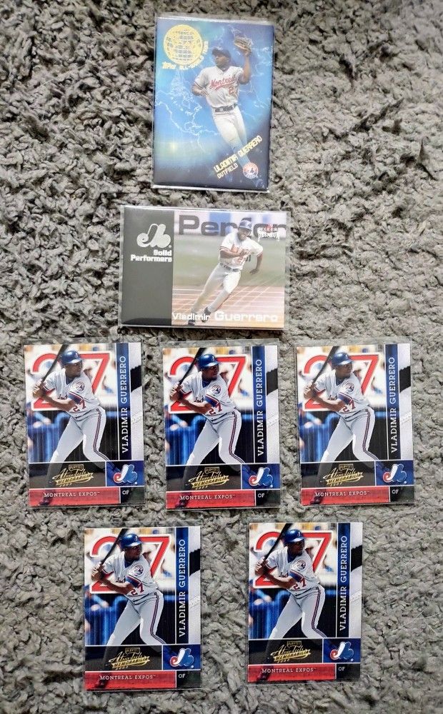 Lot of 7 Vladimir Guerrero baseball cards