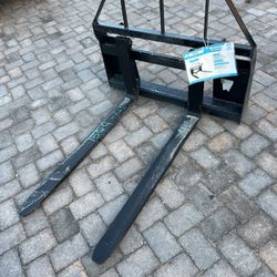 BRAND NEW SKID STEER FORKS 