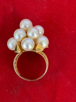 Women’s pearl cocktail ring 10 karat