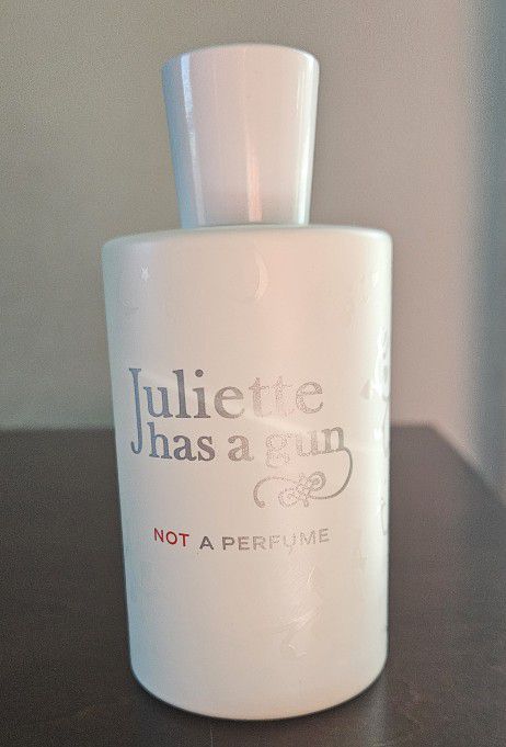 Juliette has a G Not a Perfume 3ml sample/decant/Muestra