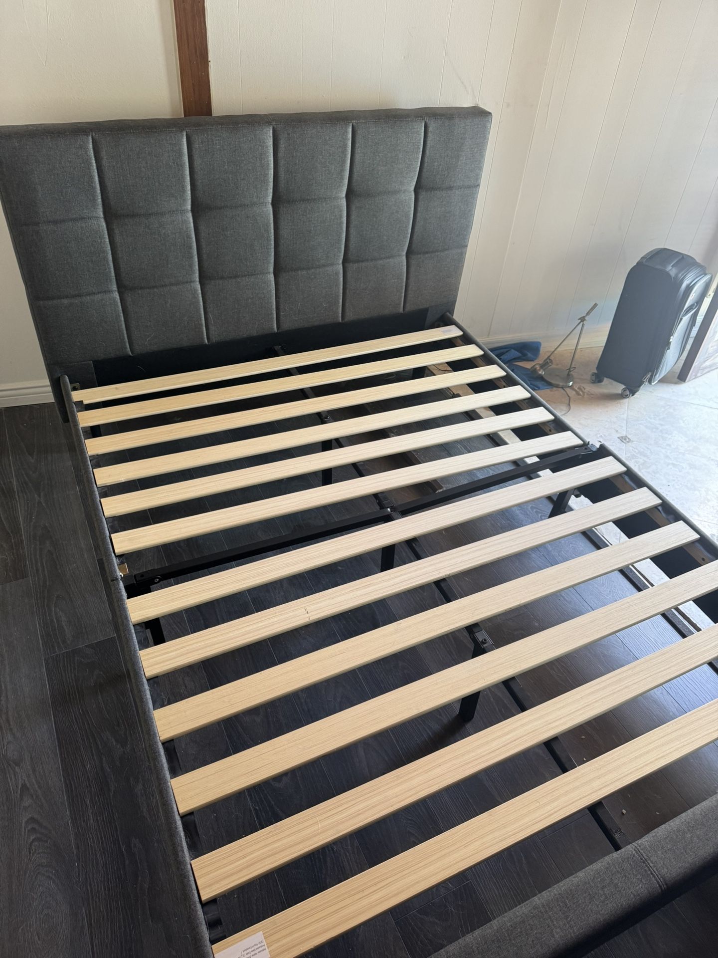 Queen Bed Frame Free