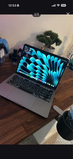 MacBook Pro m1 13 inch 16gb 1TB