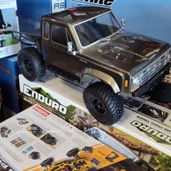 Enduro element sendero RC electrical crawler.