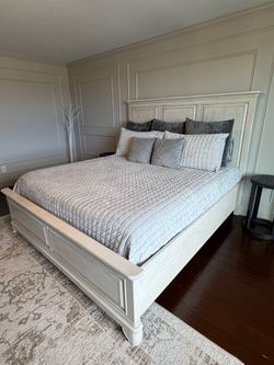 King Bedroom Bed Frame / Matching Large Dresser