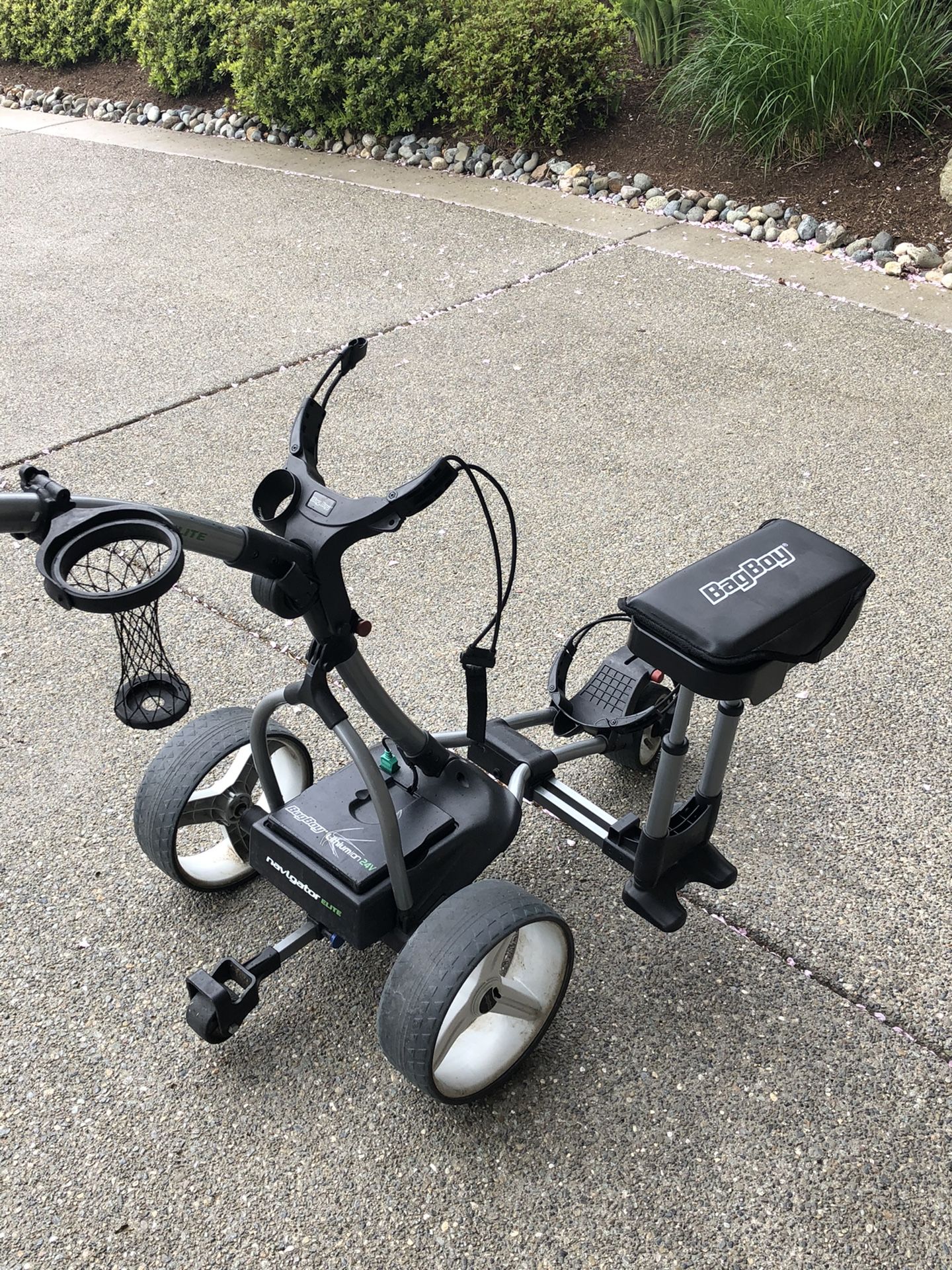 Bag Boy Navigator elite electric pull cart with remote control