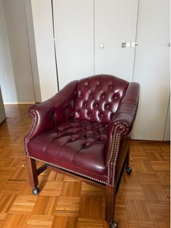 Leather club chairs set of 4