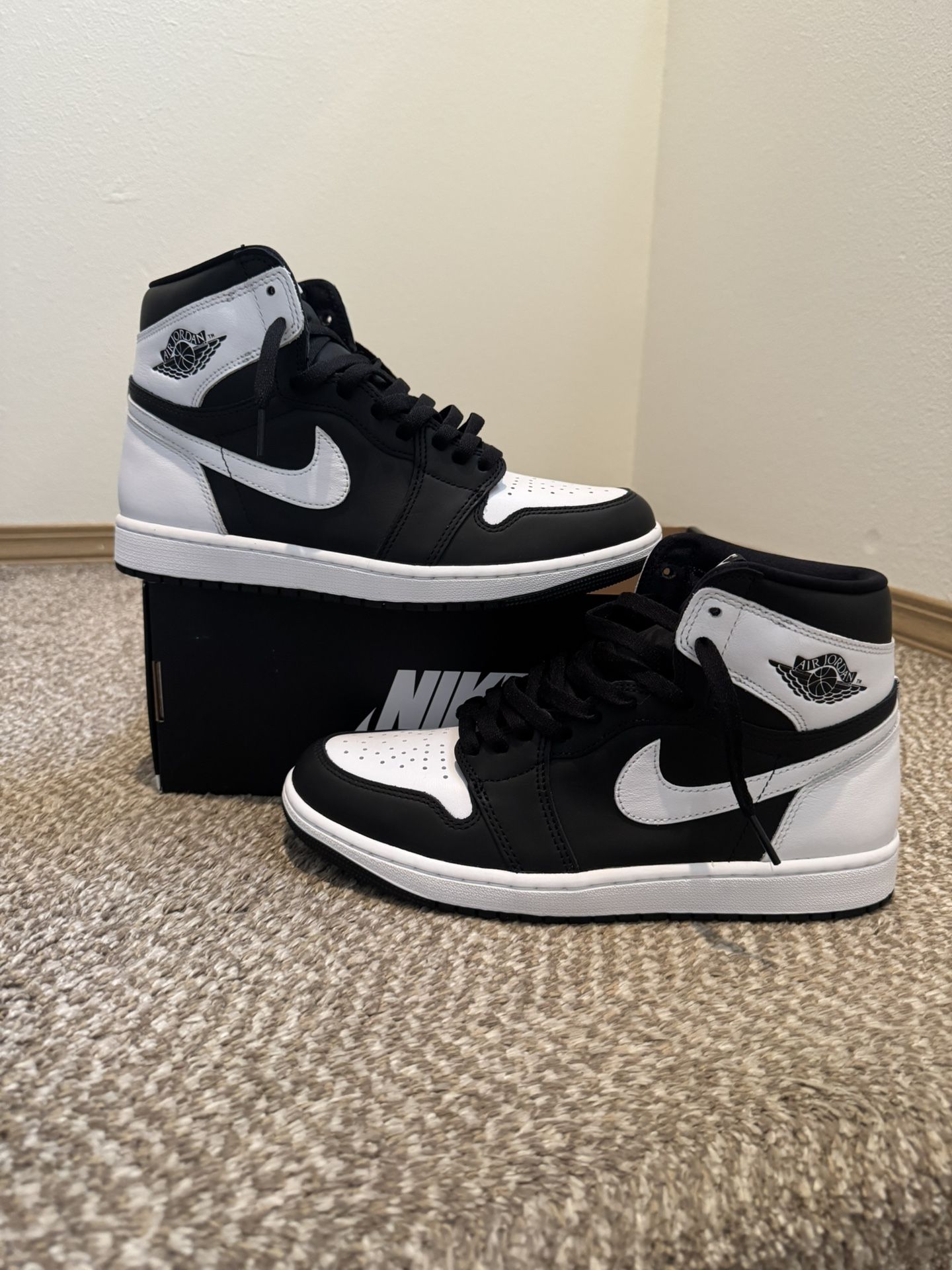 Air Jordan 1 OG High ‘White/Black/White’ Sz. 9.5