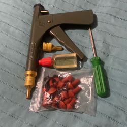 Tire repair gun kit
