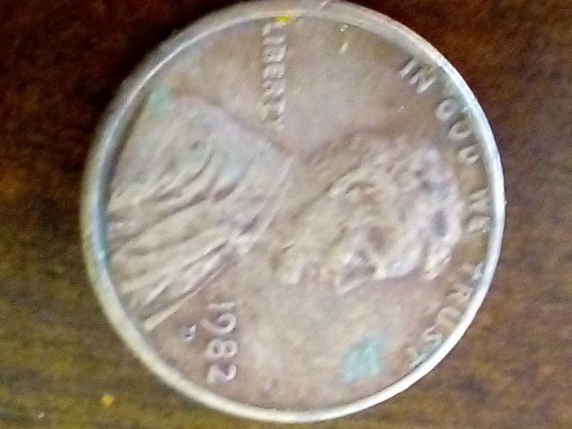 1982 D Penny Trade Or Sell 