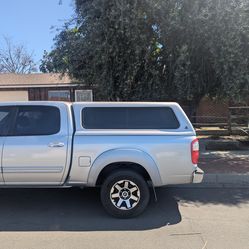 LEER Camper Shell – 2004–2006 Toyota Tundra Double Cab Short Bed – $1,000 OBO