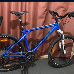 GT Avalanche Large Frame Mountain Bike Like New 