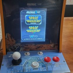 ULTIMATE ARCADE UP COUNTETCAD PI MODDED, SPACE INVADERS