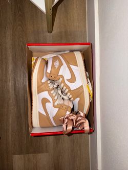 2023 Praline Retro 1