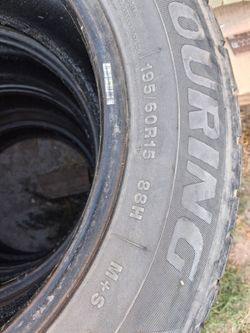 Set of 5 used tire 195/60R15