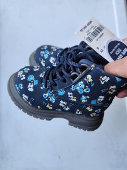 Girls Oshkosh Boots New With Tags Size 4 Toddler 