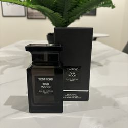 Tom Ford OUD Wood