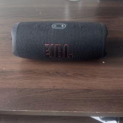 JBL Charge 5 Bluetooth Speaker 